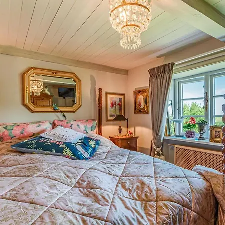 Cozy In With Kitchen Holiday home *